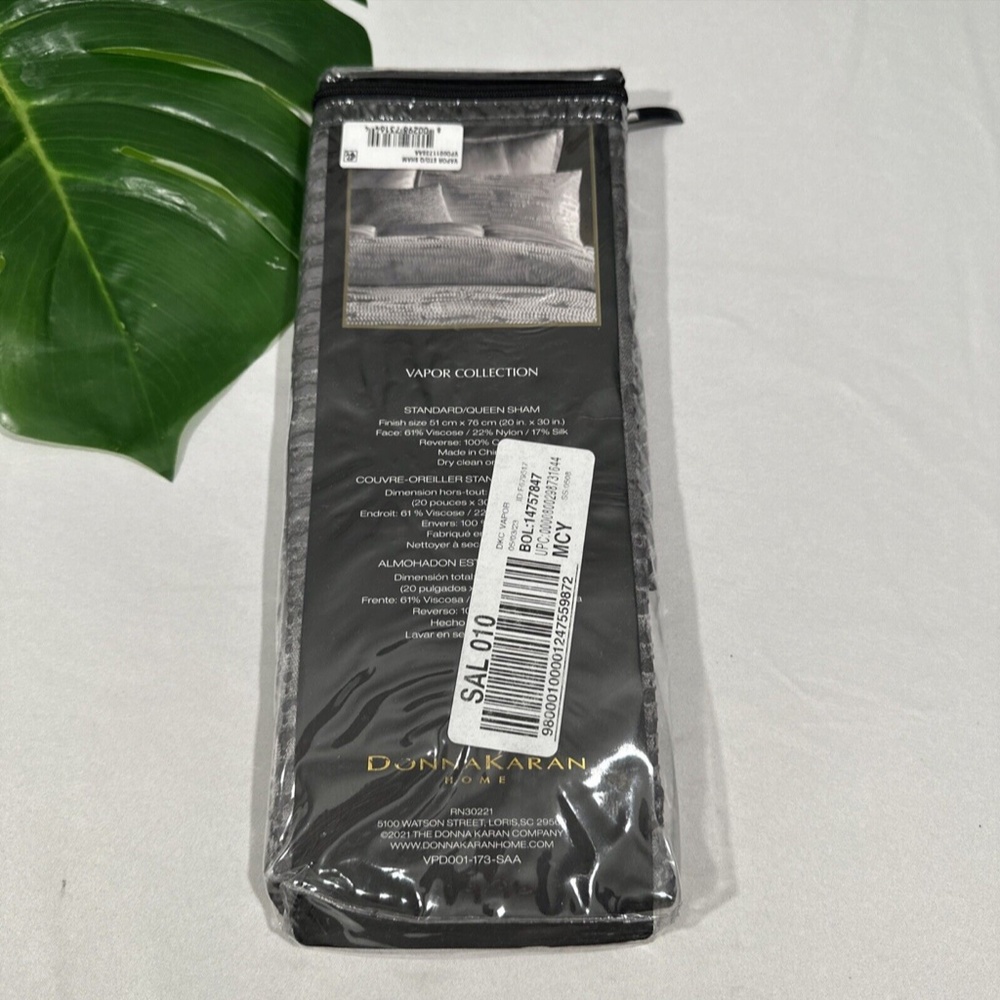 NIB $165 [ 1‎ Standard/Queen Sham ] Donna Karan Vapor Collection Grey - Picture 3 of 13